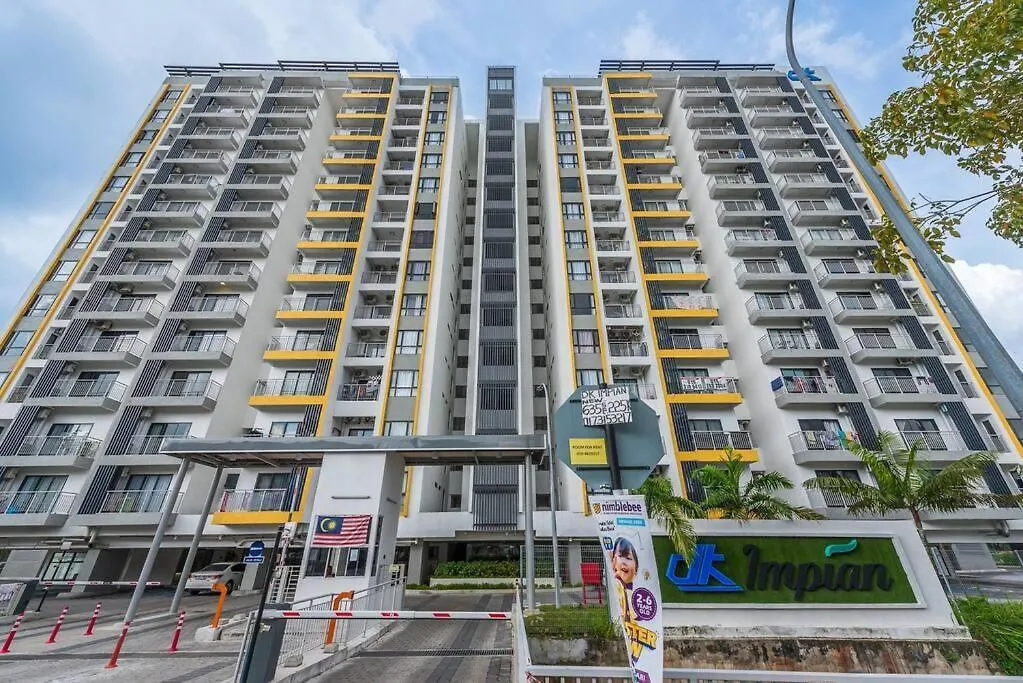 Near Subang Airport Dk Impian 2 Room 2-4 Pax Shah Alam Malaysia